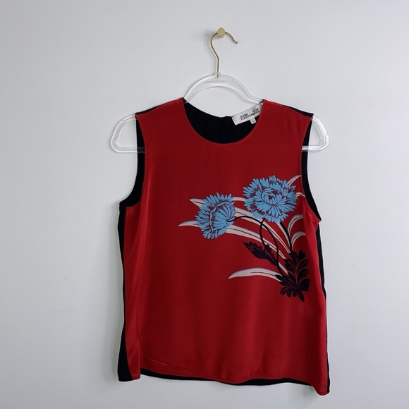 Diane Von Furstenberg Red Floral Silk Blouse Women's Sz Small As Seen on TV - Picture 3 of 7